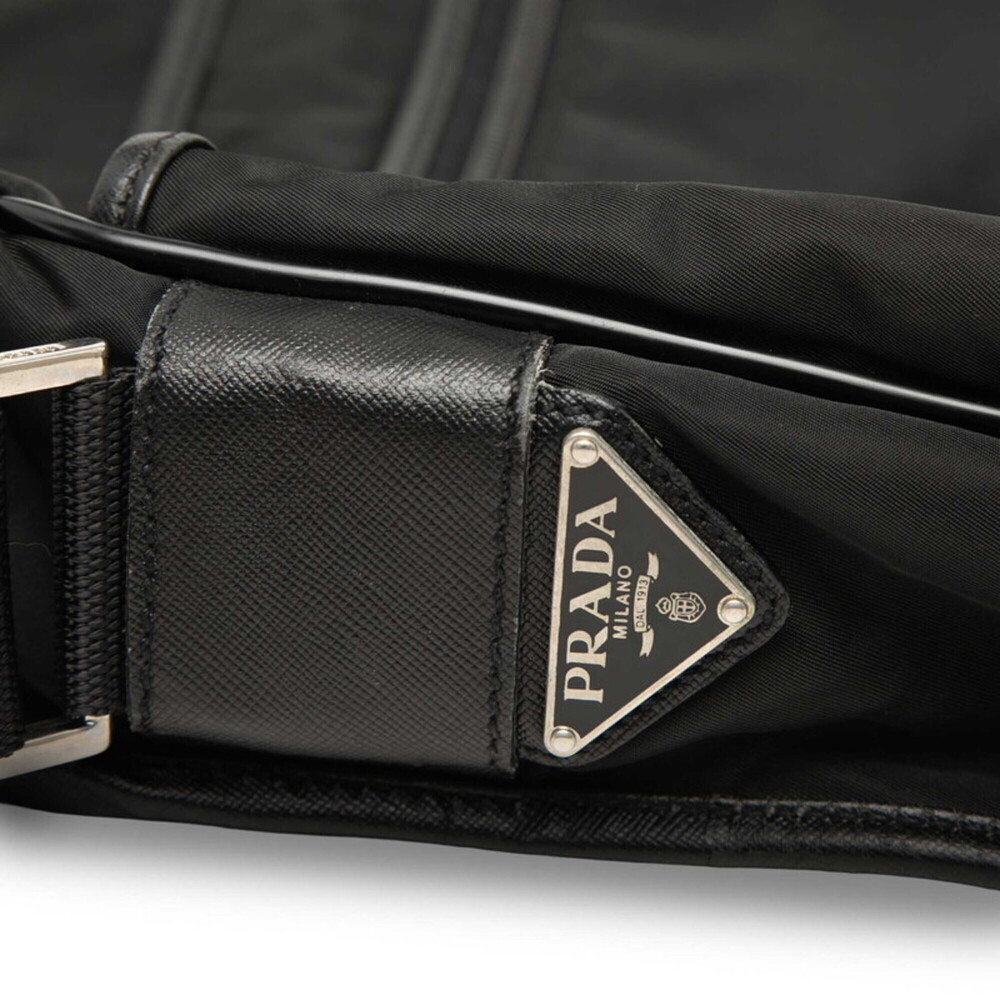 PRADA Bag - Picture 6 of 8